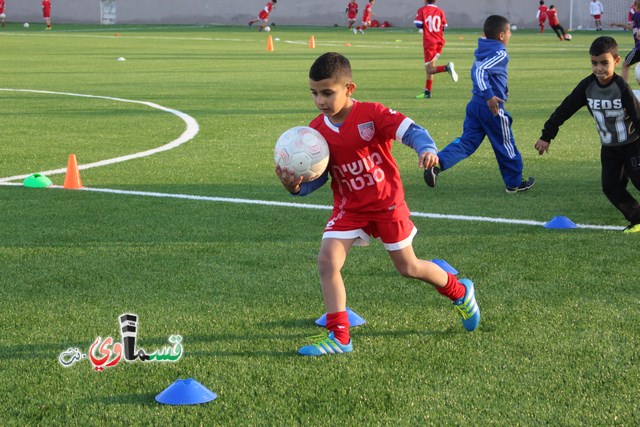 فيديو: قفزوا كالغزلان والفرحة والدموع تغمران شاكرين الرحمن وابو العبد بالحسبان في افتتاح ملعبهم الخضراوان   